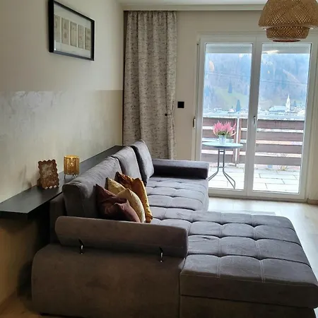 Sunrise Apartment *